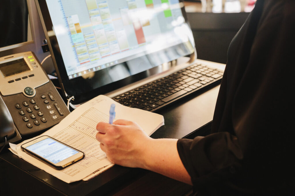 Job Opening: Administrative Assistant